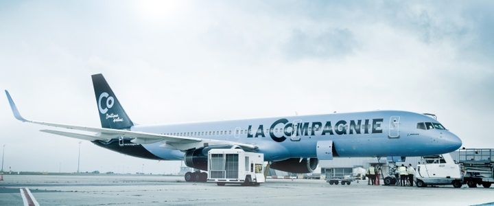 Les personnels Air France d'Orly menacent de faire grève cet été, préavis déposé pour les PNC de La Compagnie 